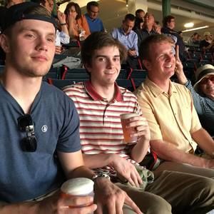 Meet your Posher, Max